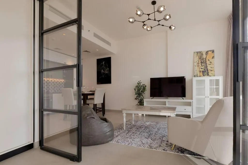 Apartment Cosy 2 Bed Apt Opposite Dubai Hills Mall