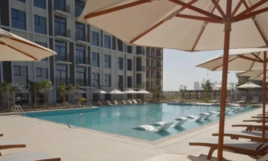 Cosy 2 Bed Apt Opposite Dubai Hills Mall Apartment